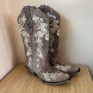 Corral Boots Brown Leather Women 8.5 M Embroidered Flowers & Rhinestone